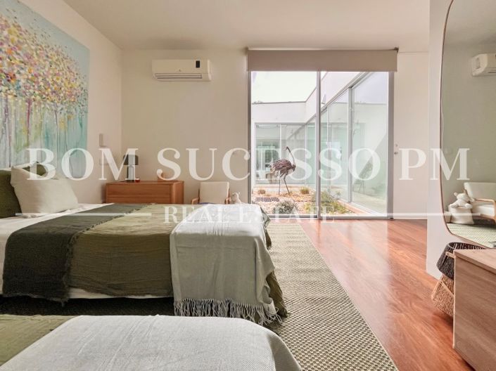 Image No.40-2 Bed Villa for sale