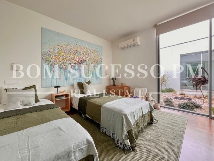 Image No.41-2 Bed Villa for sale