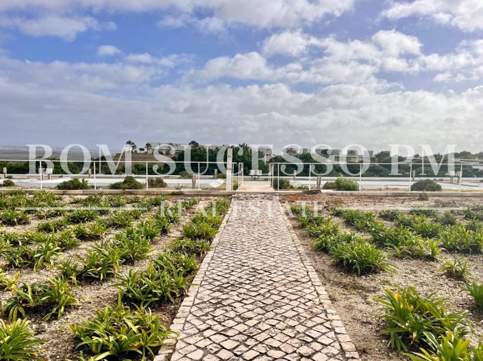 Image No.47-2 Bed Villa for sale