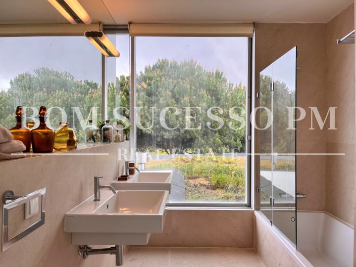 Image No.5-2 Bed Villa for sale