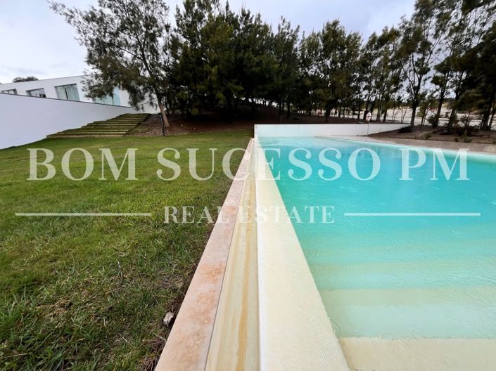 Image No.54-2 Bed Villa for sale