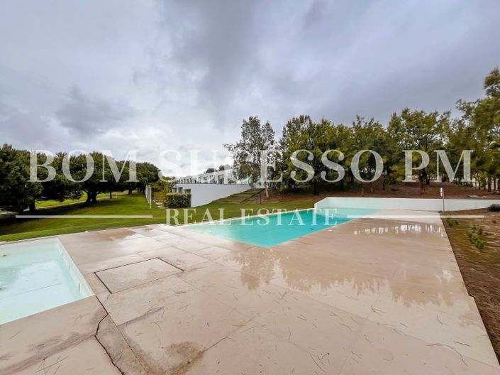 Image No.55-2 Bed Villa for sale