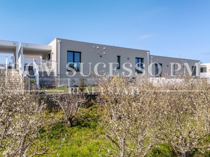 Image No.29-3 Bed Villa for sale