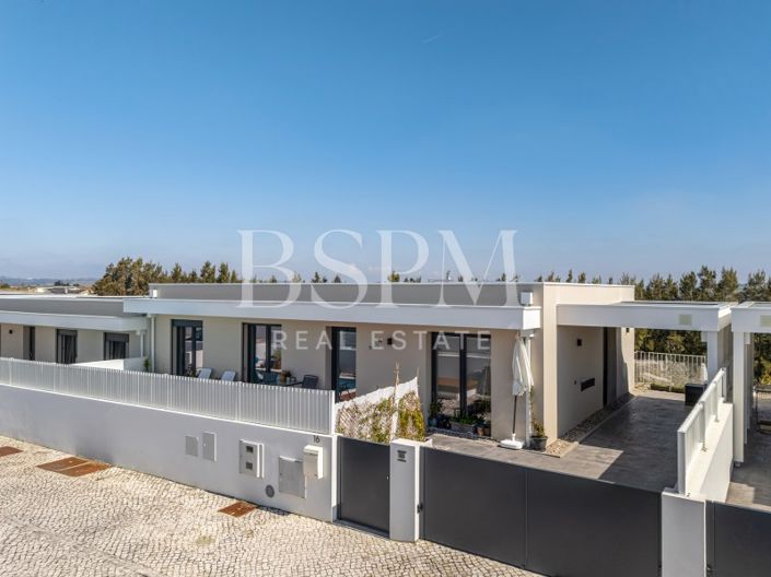 Image No.3-3 Bed Villa for sale