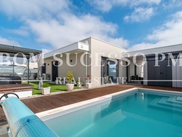 1 - Bombarral, Villa