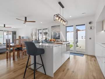 idd7f7c501-0000-0500-0000-000018e64e0f