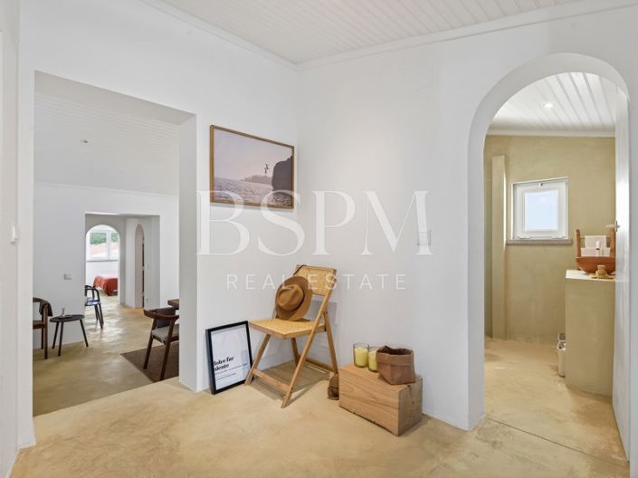 Image No.16-4 Bed House for sale