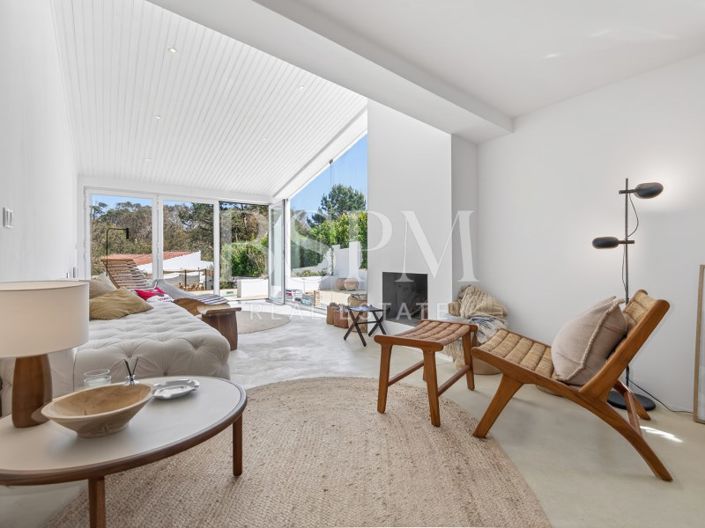 Image No.19-4 Bed House for sale