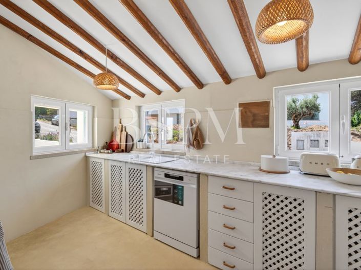 Image No.22-4 Bed House for sale