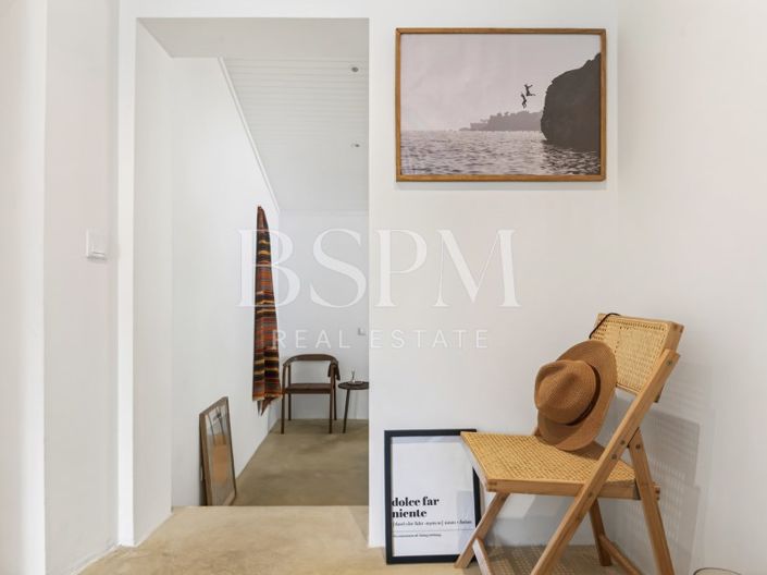 Image No.25-4 Bed House for sale