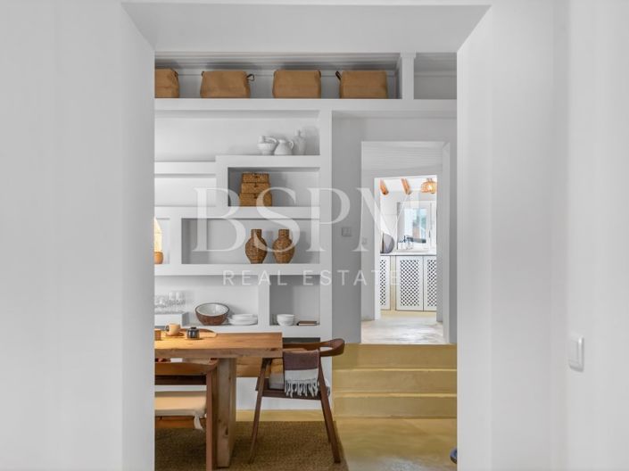 Image No.28-4 Bed House for sale