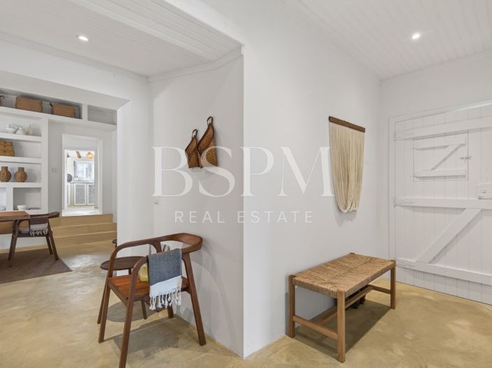 Image No.30-4 Bed House for sale