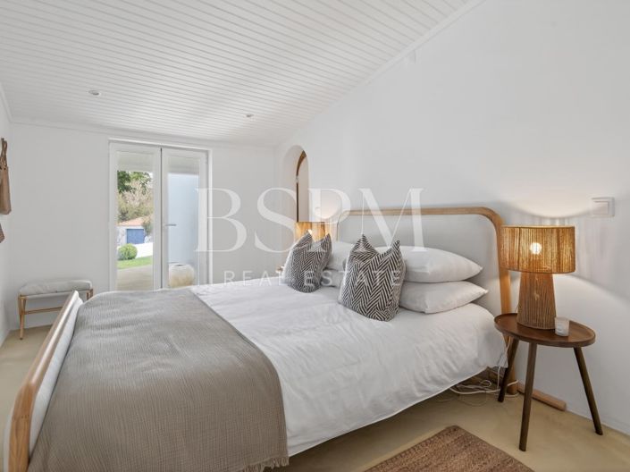 Image No.35-4 Bed House for sale