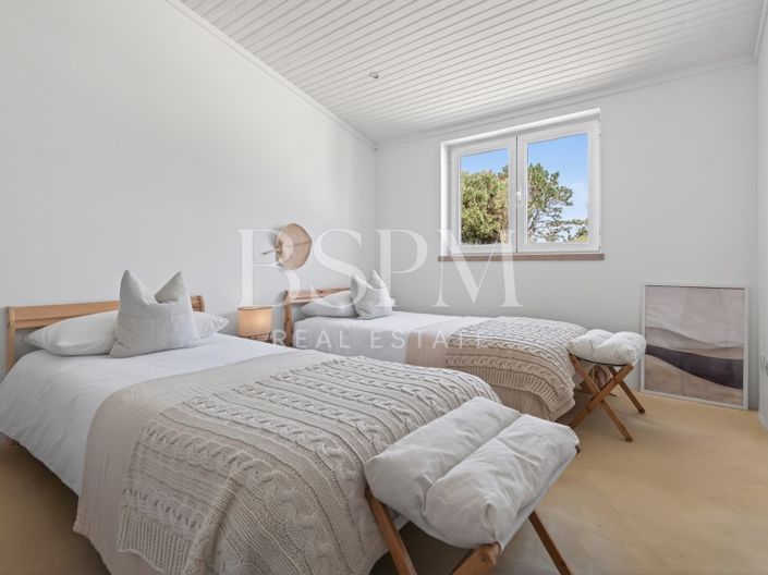 Image No.45-4 Bed House for sale