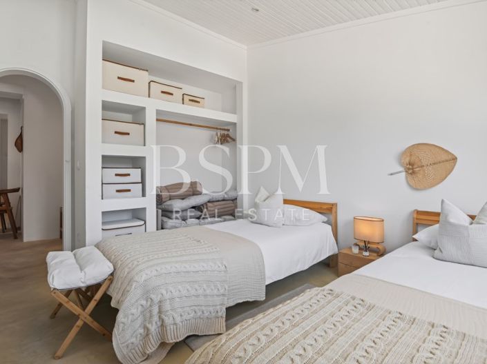 Image No.46-4 Bed House for sale