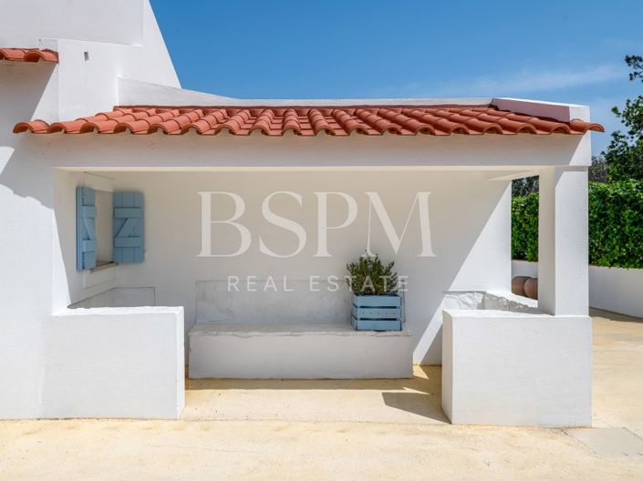 Image No.7-4 Bed House for sale