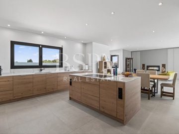 idbea6c801-0000-0500-0000-0000192cc371