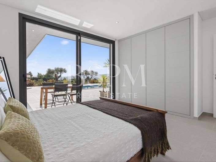 Image No.19-4 Bed Villa for sale