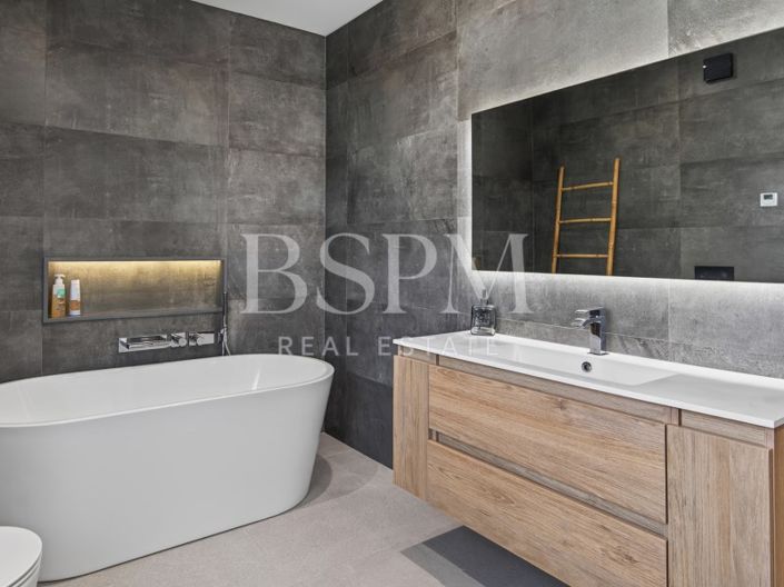 Image No.25-4 Bed Villa for sale