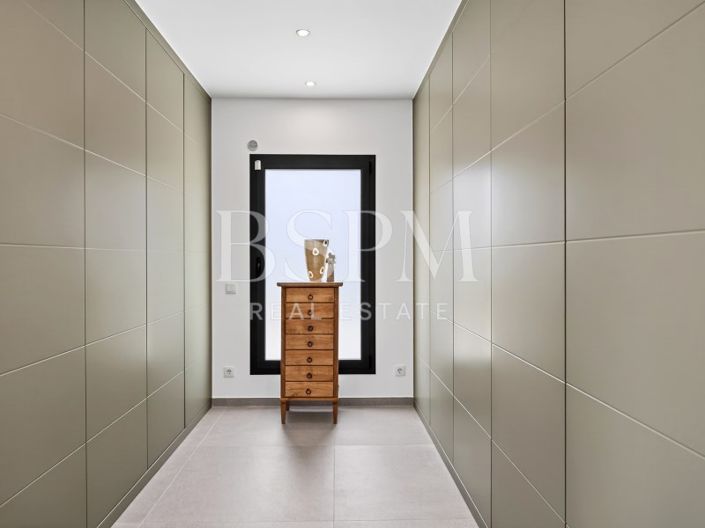 Image No.33-4 Bed Villa for sale