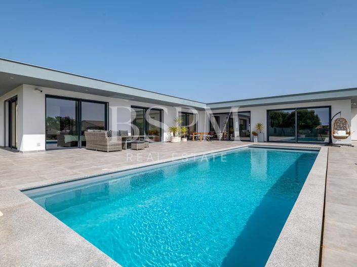 Image No.49-4 Bed Villa for sale