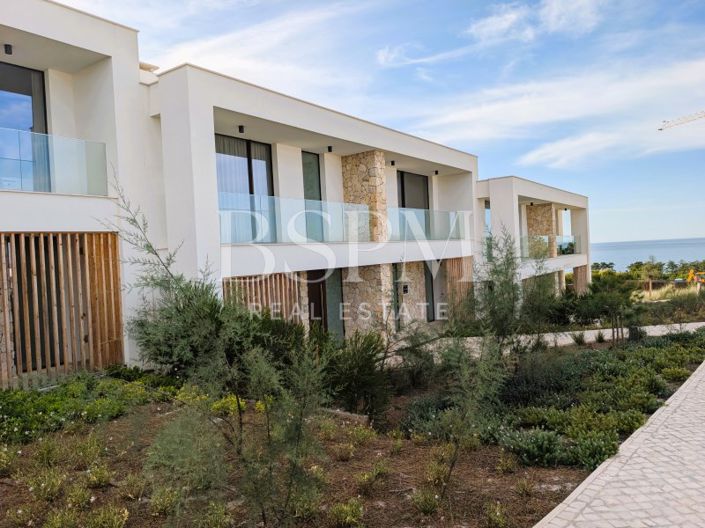 Image No.4-3 Bed House for sale