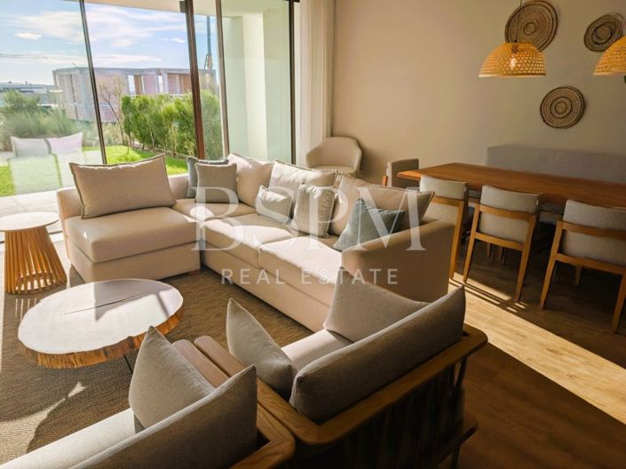 Image No.14-3 Bed House for sale