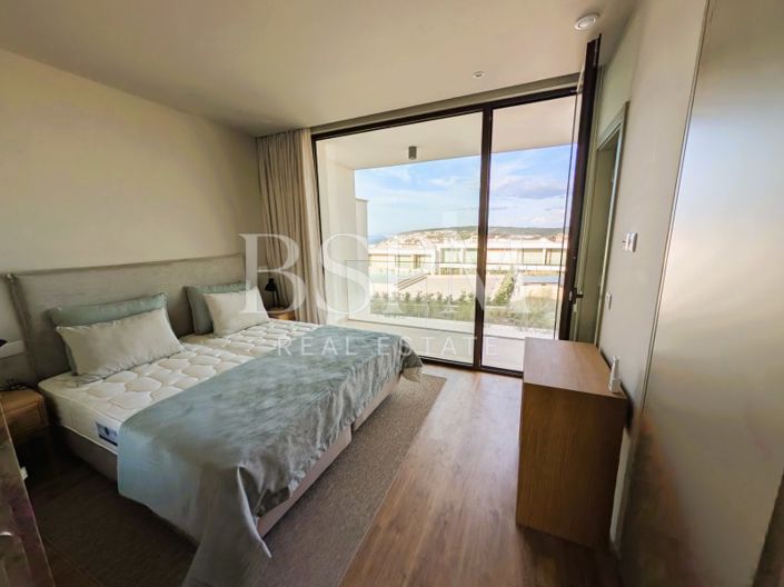 Image No.19-3 Bed House for sale