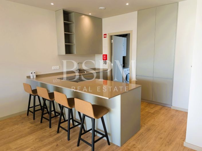 Image No.18-3 Bed Apartment for sale