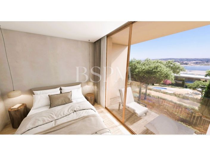 Image No.21-3 Bed Apartment for sale