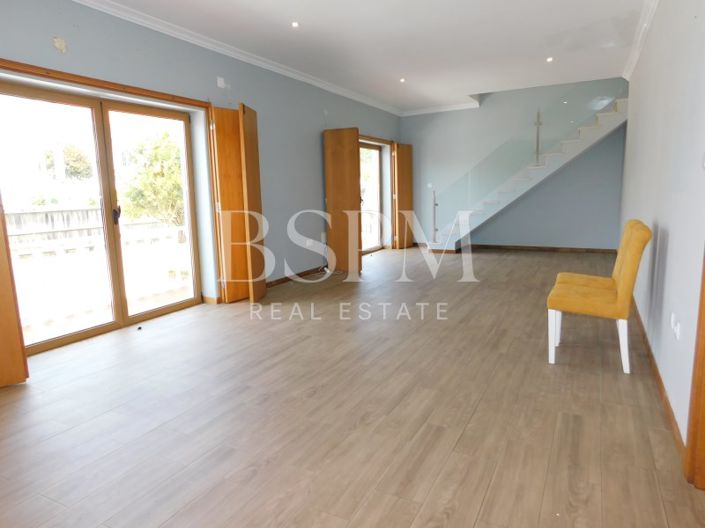 Image No.13-4 Bed House for sale