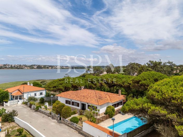 Image No.2-5 Bed Villa for sale