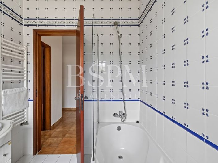 Image No.27-5 Bed Villa for sale
