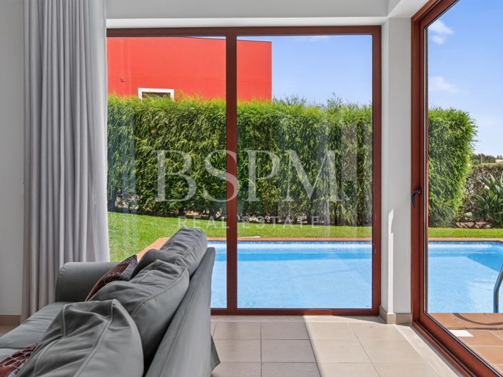 Image No.12-3 Bed Villa for sale