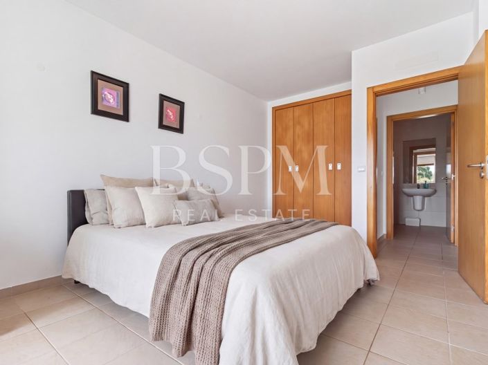Image No.17-3 Bed Villa for sale