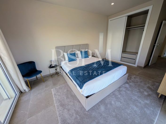 Image No.14-4 Bed House for sale