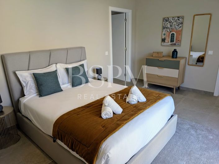 Image No.18-4 Bed House for sale