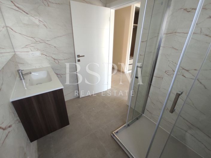 Image No.21-4 Bed House for sale