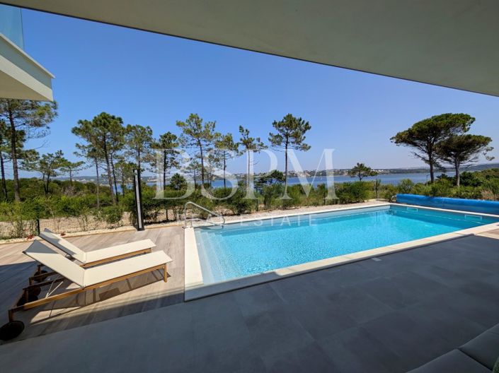 Image No.4-4 Bed House for sale