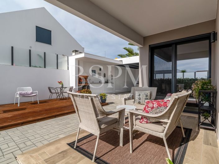 Image No.27-3 Bed House for sale