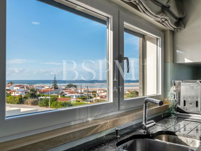 Image No.18-4 Bed House for sale