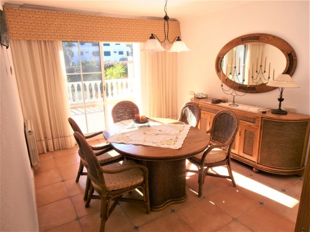 Image No.9-4 Bed Villa for sale