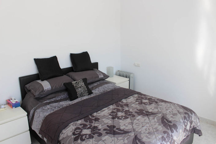 Image No.14-3 Bed Townhouse for sale