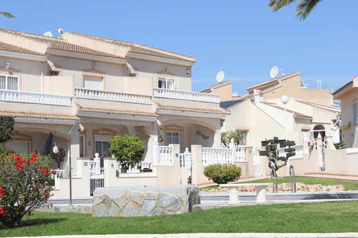 Image No.33-3 Bed Townhouse for sale