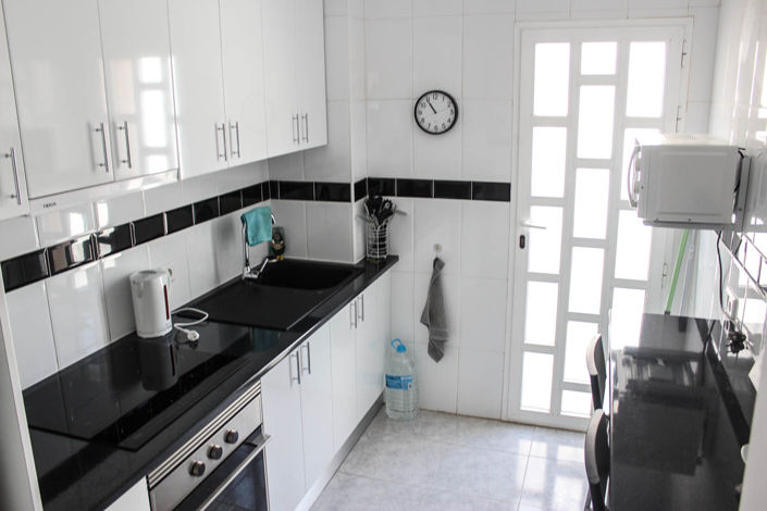 Image No.9-3 Bed Townhouse for sale