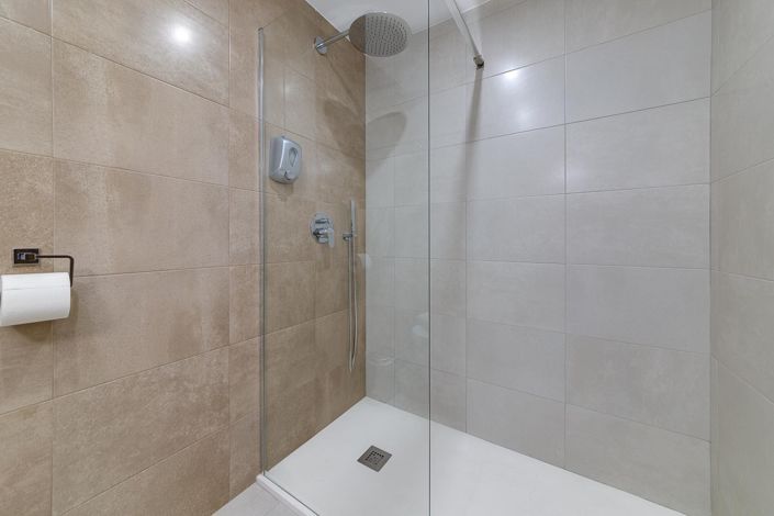 Image No.21-3 Bed Apartment for sale