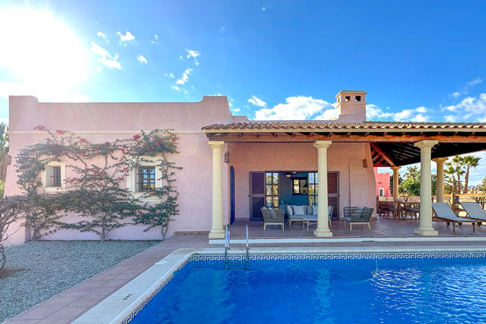 Image No.2-3 Bed Villa for sale