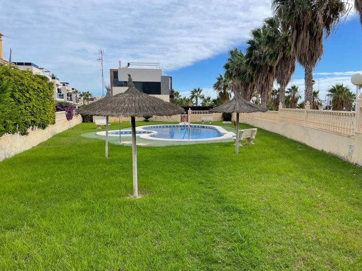 Image No.1-Appartement de 2 chambres à vendre à Lomas de Cabo Roig