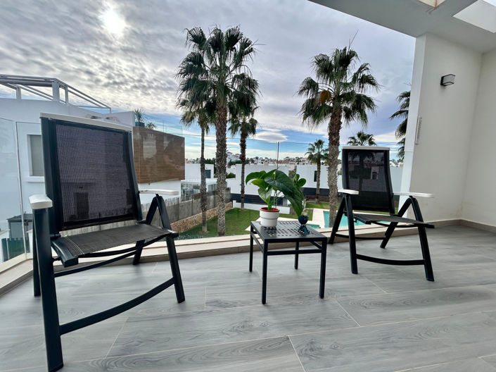 Image No.12-3 Bed Villa for sale