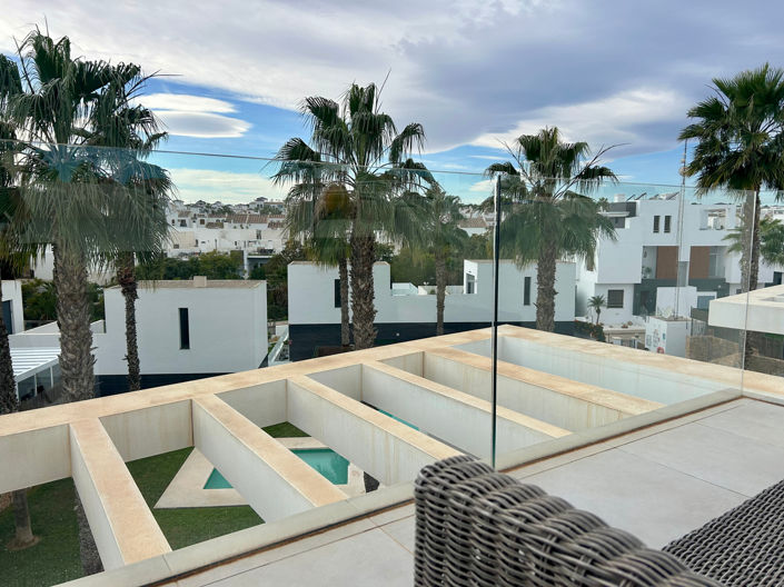 Image No.30-3 Bed Villa for sale